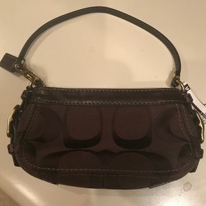 Coach Clutch Small Brown purse